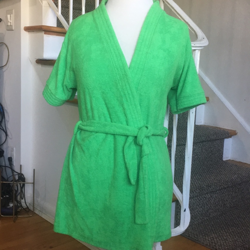 Beautiful child lime green robe. Size 12